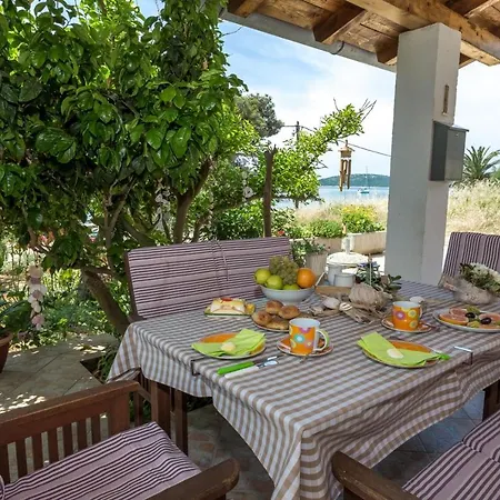 Beachfront House Zita Brgulje
