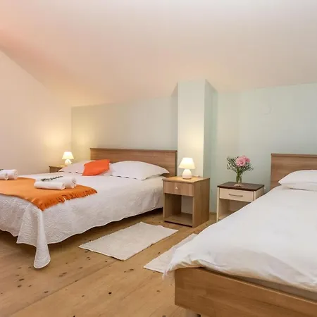 Ferienhaus Beachfront House Zita