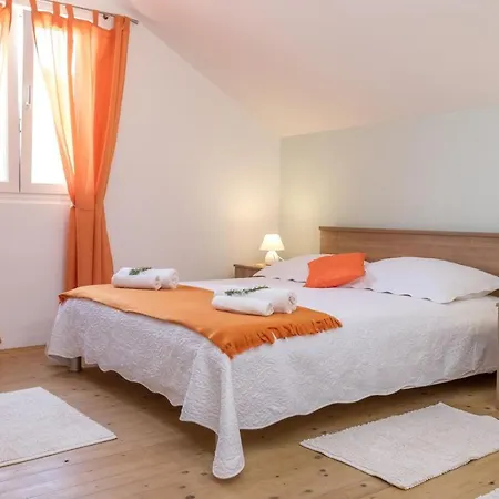 Ferienhaus Beachfront House Zita Brgulje